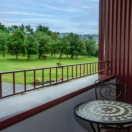 مزرعة للإقامة Quinta De Chousas - -