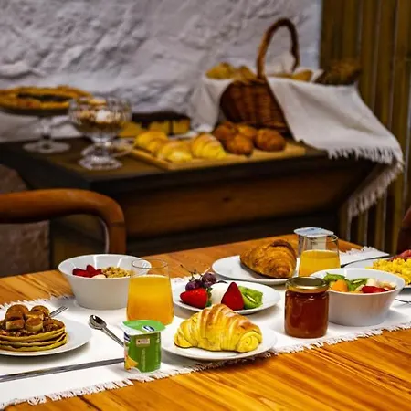 Quinta De Chousas - - Vakantieboerderij *