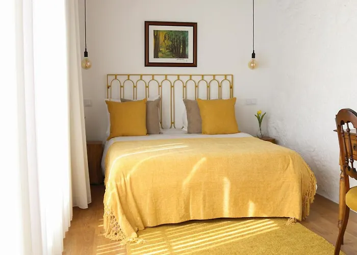 Quinta De Chousas - - Bauernhof *