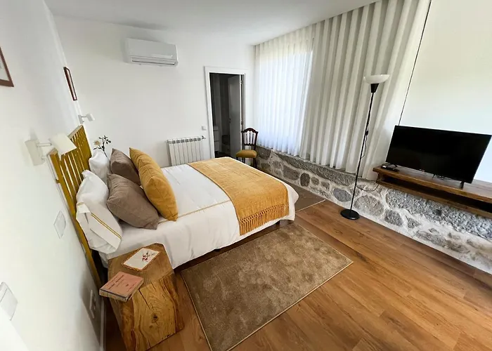 Quinta De Chousas - - Vakantieboerderij Braga